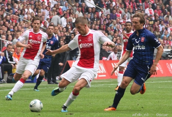 Alderweireld face à Luuk de Jong - AFDB.nl Alderweireld face à Luuk de Jong - AFDB.nl