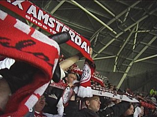 Les fans de l'Ajax heureux (photo AFS)