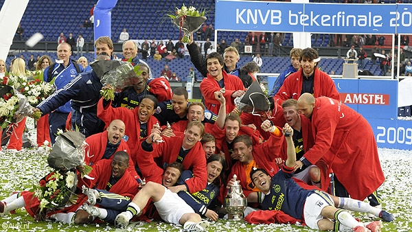Les supporters de Feyenoord avaient désertés le stade pour la remise du trophée